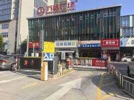 湖里万达广场（外广场）区域停车场