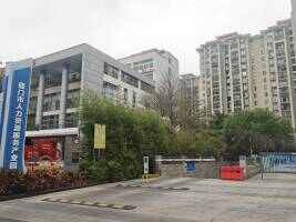 城建大厦停车场