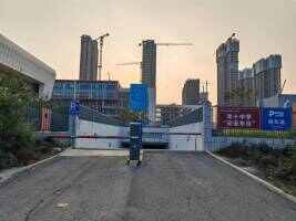 厦门双十中学翔安校区初中部停车场