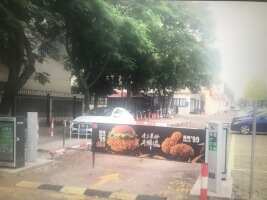 东方新城一期B2组团地面停车场