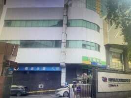 信达大厦停车场