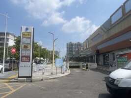 祺洲邻里中心地下停车场