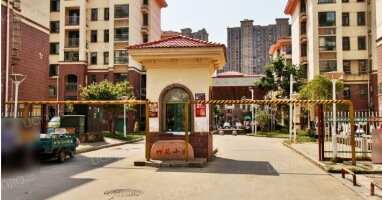 竹苑小区停车场