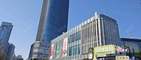 济南绿地中心P3停车场