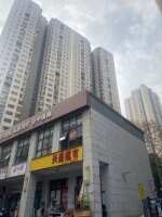 好莱城停车场