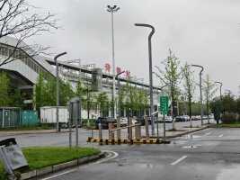 荷塘城铁站停车场