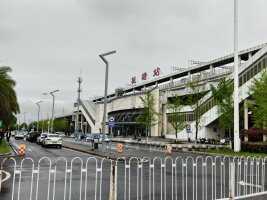 板塘城铁站停车场