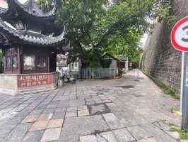 白鹭洲水街停车场