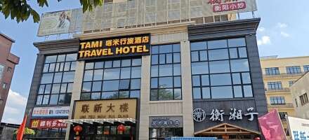 联新大楼停车场
