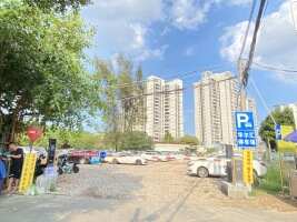 华尔汇停车场