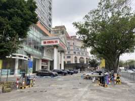 维也纳酒店(桂城地铁站)停车场
