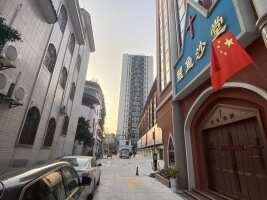 叠南立体停车场
