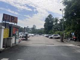 长兴路停车场