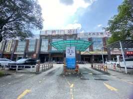 汇南商务中心西区停车场