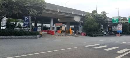 飞梦篮球公园黄村店停车场