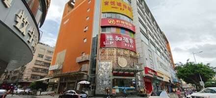 金悦广场二号停车场