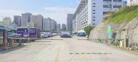 互联E时代大厦停车场