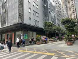 展滔商业广场停车场