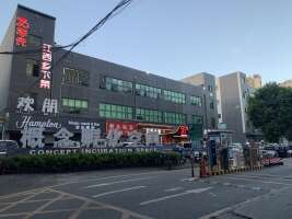 概念孵化空间停车场