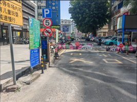 南油第二工业区停车场