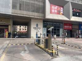 南方明珠停车场