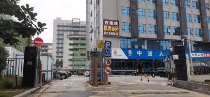 粤通工业区停车场