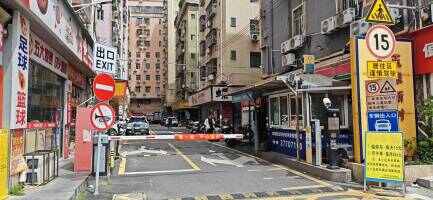 玉翠南A区停车场