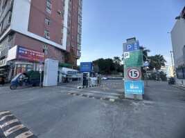 龙华区数字经济跨境电商产业园停车场