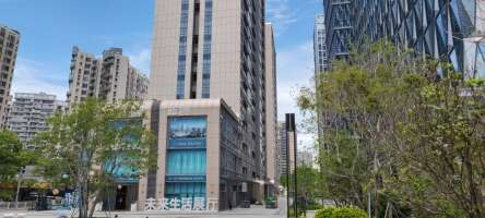 广兴源蓝湾海岸大厦地下停车场
