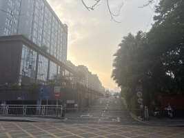 龙华智选假日酒店