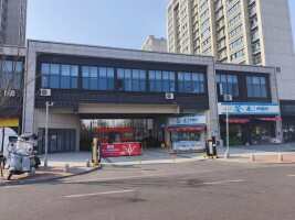 润岚府停车场
