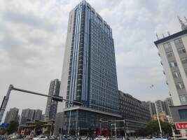 汇潮科技大厦停车场
