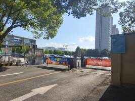 利源中路停车场