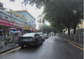 六约珠宝文化产业园停车场