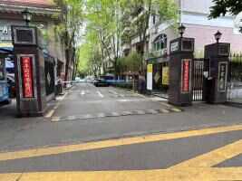 富霖花园住宅停车场