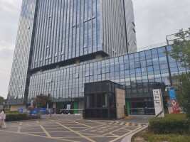小视科技大楼停车场