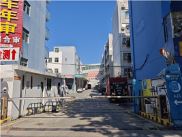 安海电商物流产业园停车场