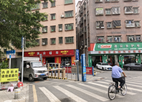 大坪林坪路车场停车场