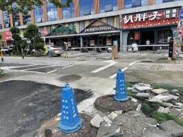 公明米阁酒店停车场