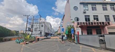 嶂背保成泰停车场