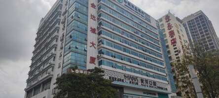 金达诚大厦停车场