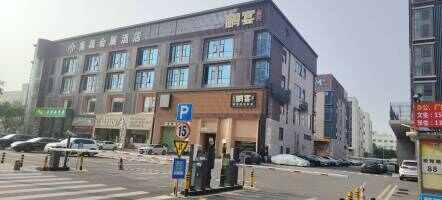 思源二区停车场