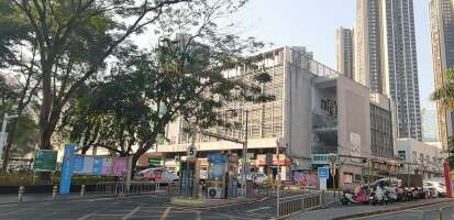 回龙埔市场停车场