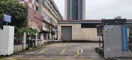 富裕顶大厦