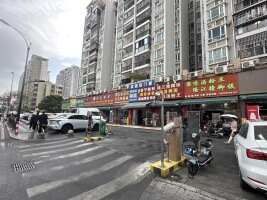 万科金域缇香停车场