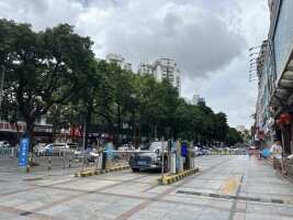 中珠大厦停车场