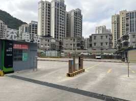 好充科技停车场