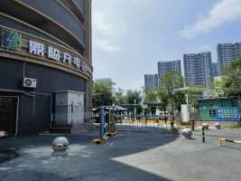 鼎临科技御海禧园外围停车场
