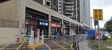 龙光玖钻广场配建公共停车场