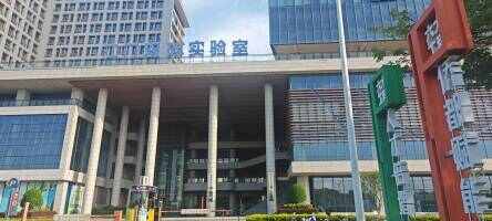 双碳实验室停车场